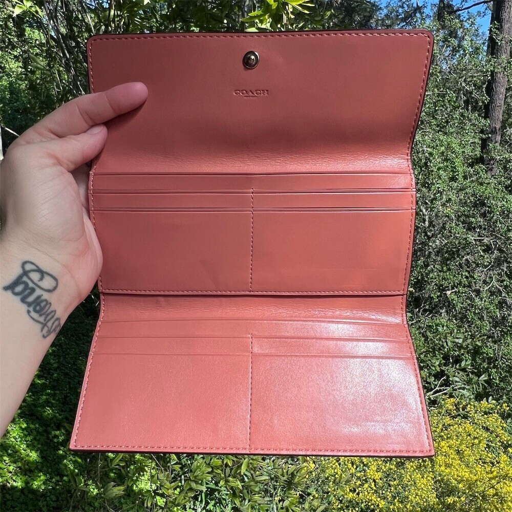 COACH VINTAGE Trifold Wallet Pebble Leather Peach with Gold Hardware AUTHENTIC - Picture 3 of 8